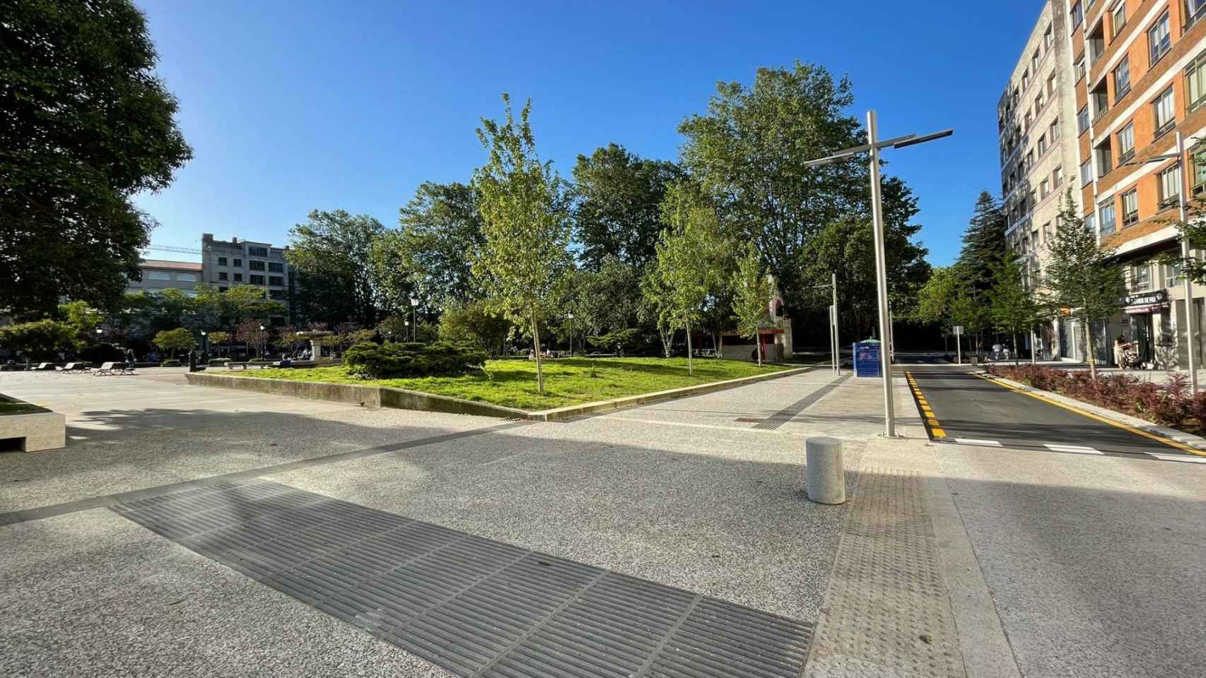 La Plaza de Barcelos, en Pontevedra, tras las obras.