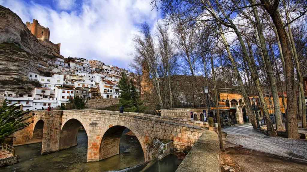 Alcalá del Júcar y su río, Albacete.