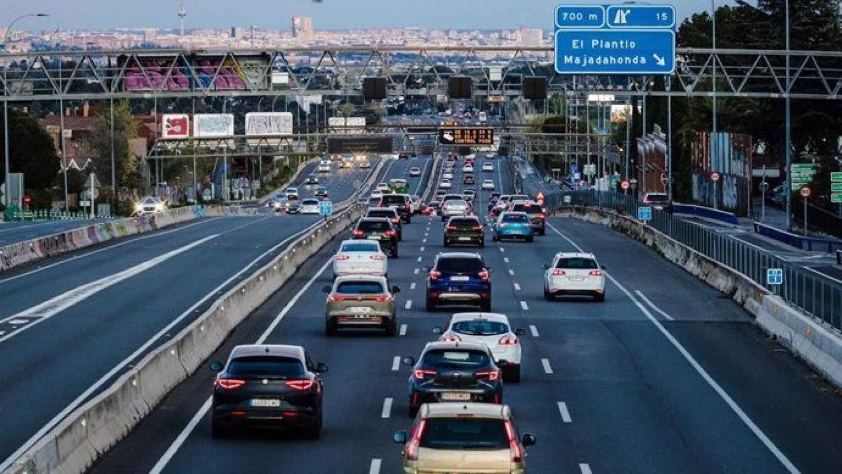 Imagen de archivo de una carretera española.