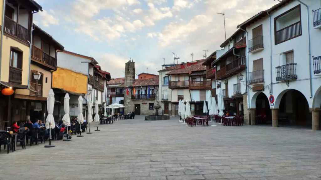 Plaza de Villanueva de la Vera, en la provincia de Cáceres.