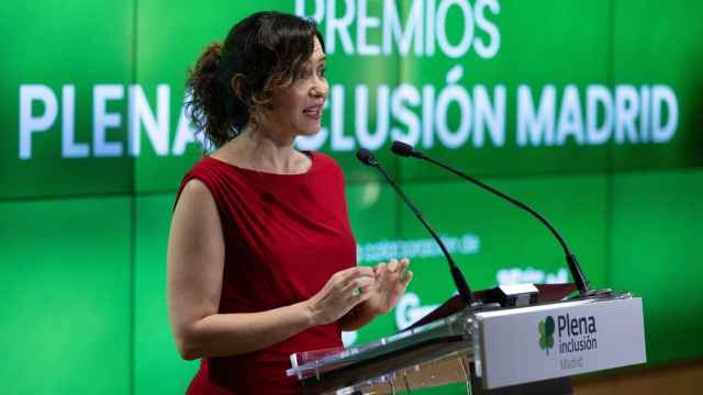 La presidenta de la Comunidad de Madrid, Isabel Díaz Ayuso , interviene durante la clausura del acto de entrega de la X edición de los Premios Plena Inclusión Madrid