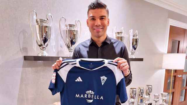 Casemiro con la camiseta del Marbella FC