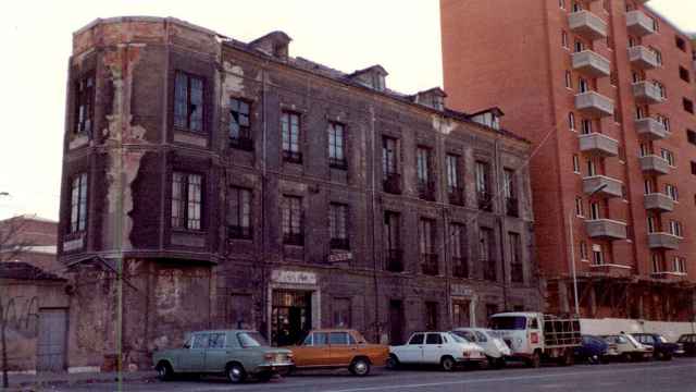 Fachada del edificio de la calle Recondo en 1982