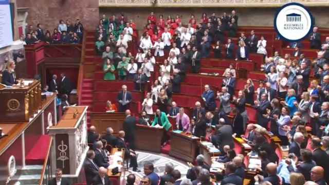 Los diputados de La Francia Insumisa con los colores de la bandera de Palestina en la Asamblea Nacional.