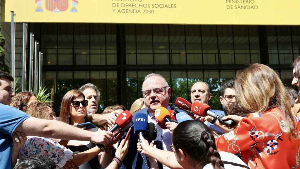 El consejero de Sanidad Alejando Vázquez, asiste a la reunión del consejo territorial del sistema de salud.