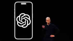 Fotomontaje con Tim Cook y el logo de OpenAI.