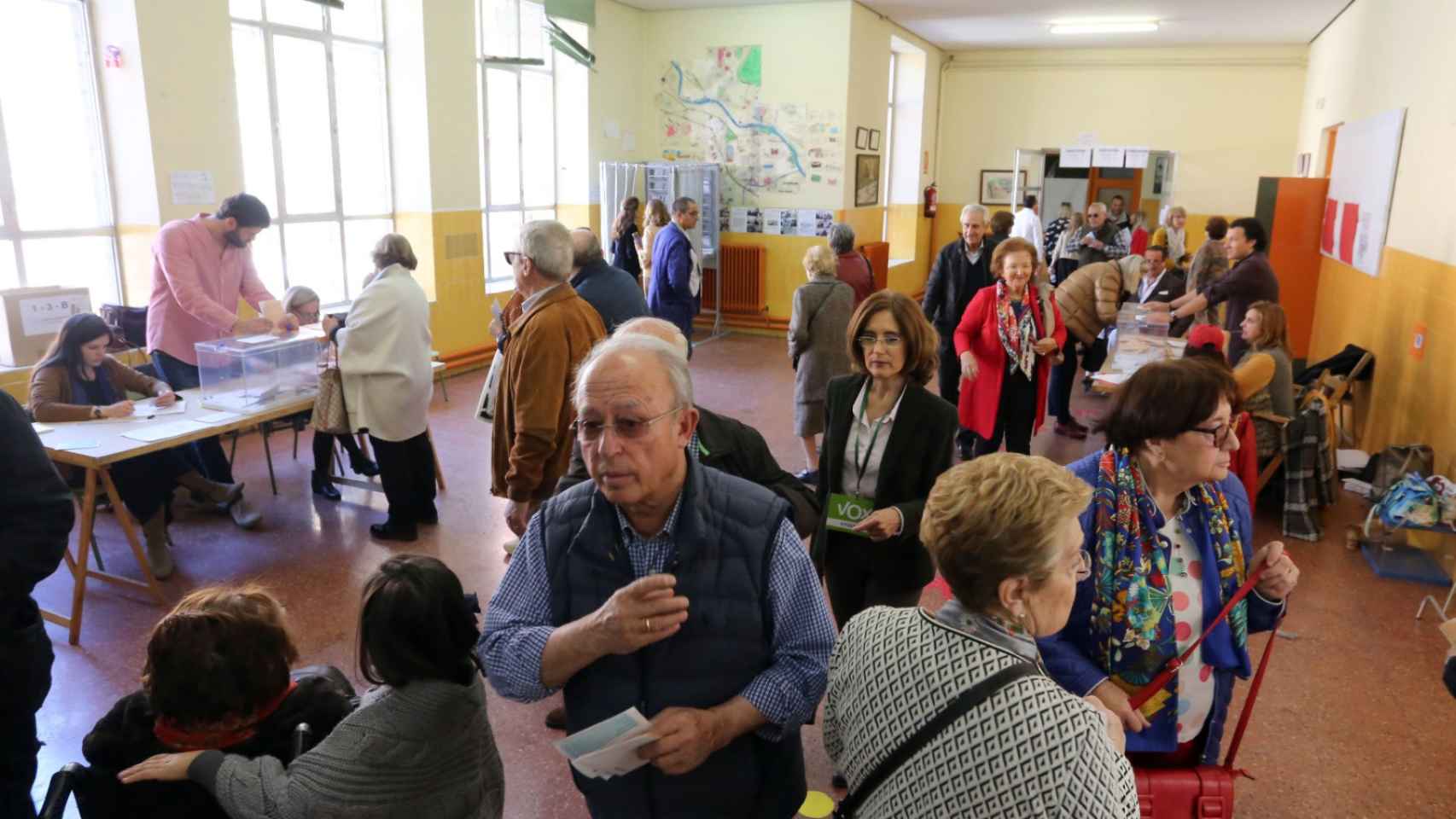 Imagen de un colegio electoral en unos comicios en Castilla y León