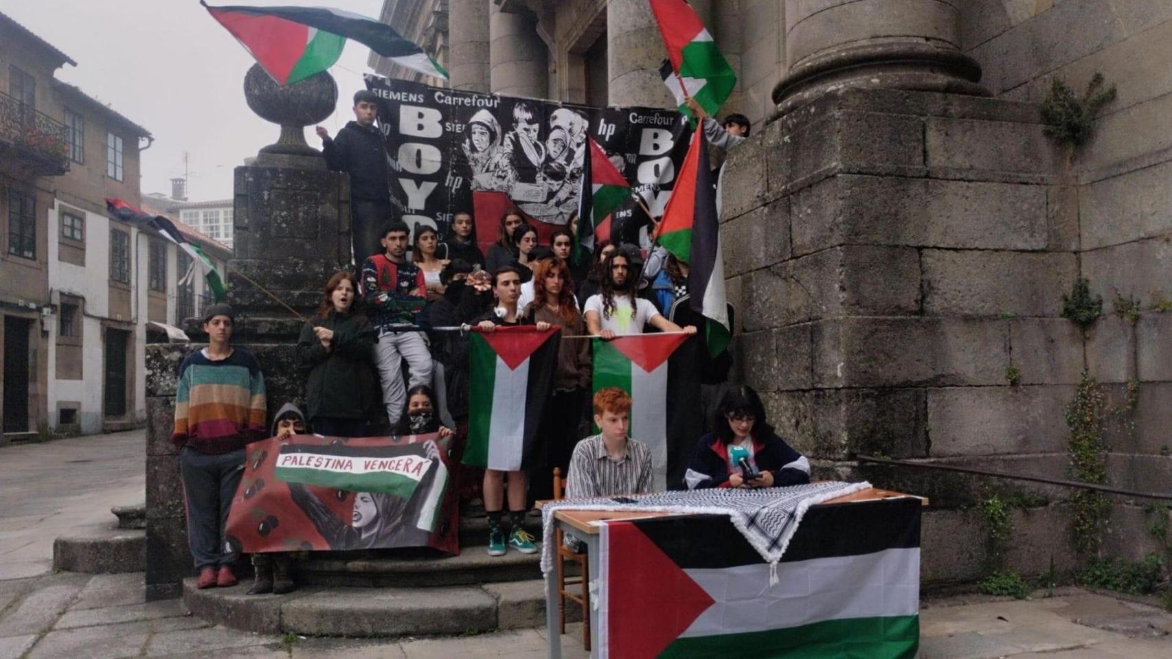 Los estudiantes encerrados por Palestina en la USC.