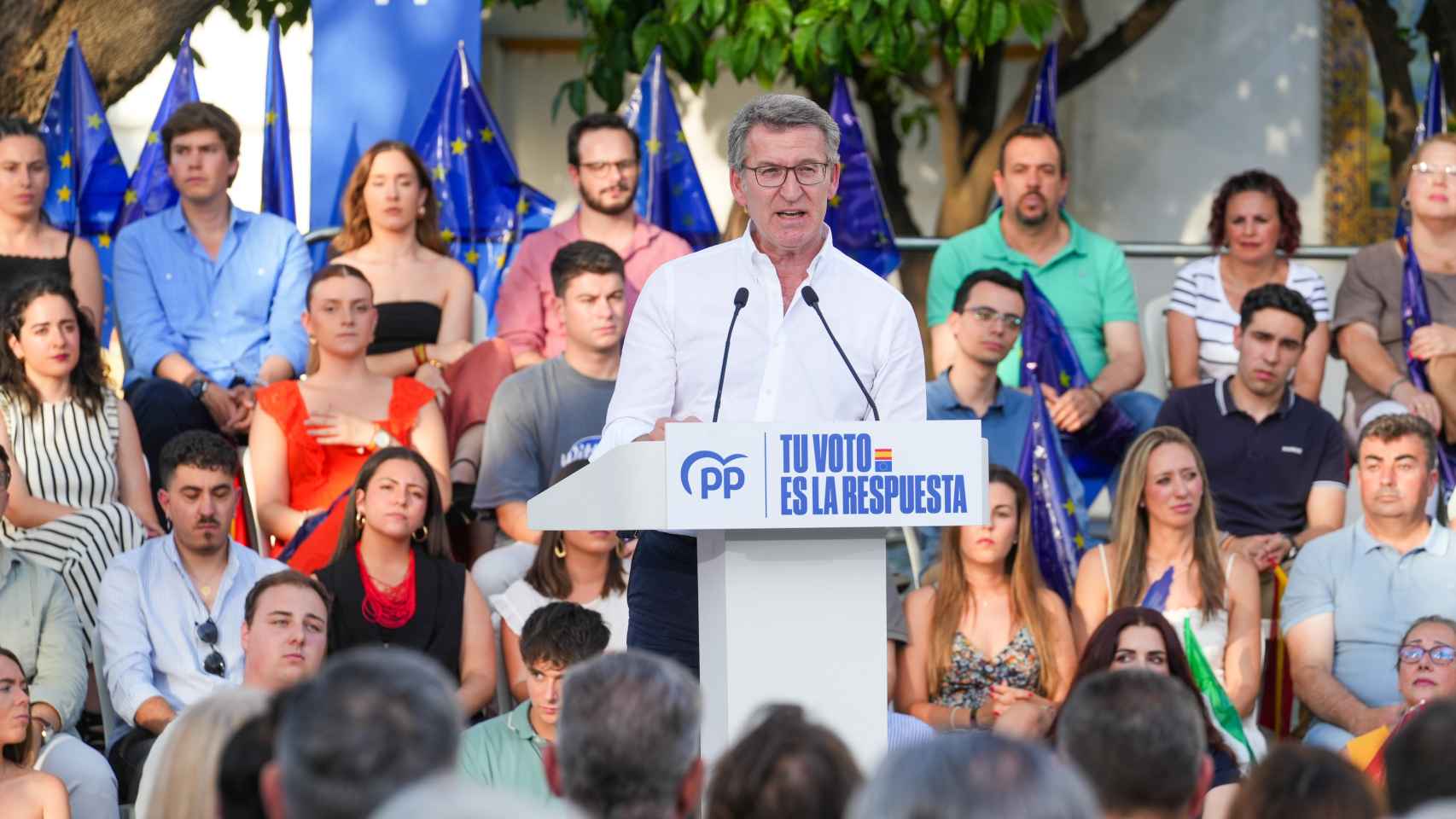 Feijóo, durante su mitin en Sevilla.