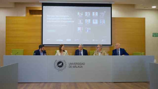 Ángel Recio, Natalia Sánchez, Enrique Ortega, Enrique Serrano y Enrique Bonsón.
