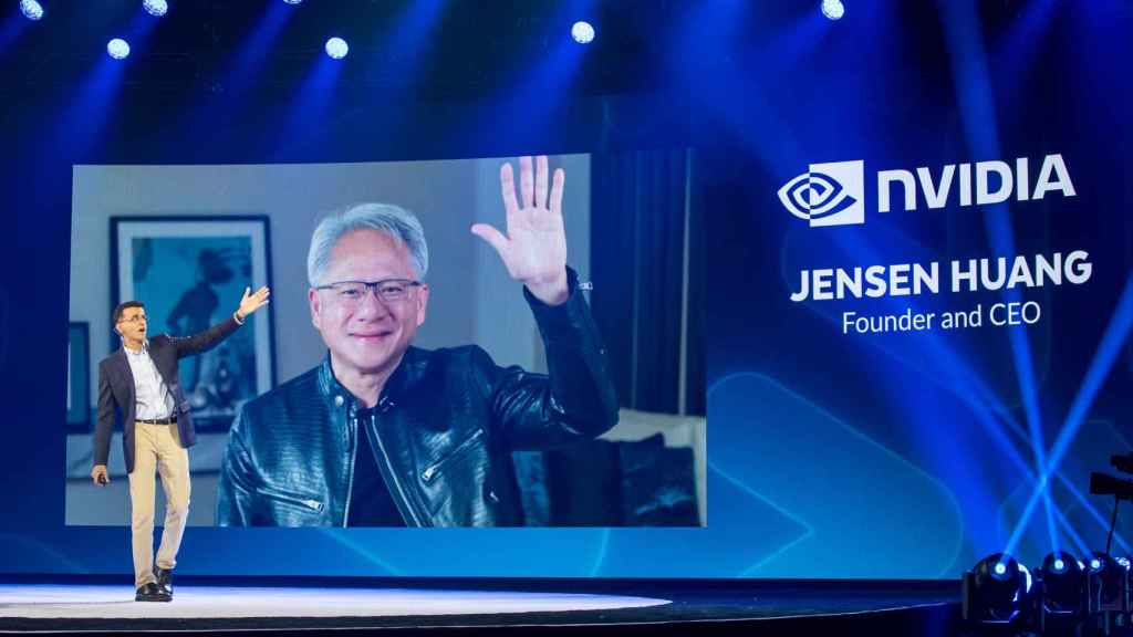 El CEO de Snowflake, Sridhar Ramaswamy, y el fundador y CEO de NVIDIA, Jensen Huang.