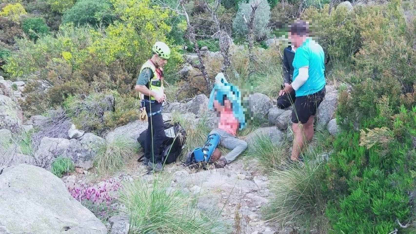 Mujer rescatada en la Sierra de Gredos