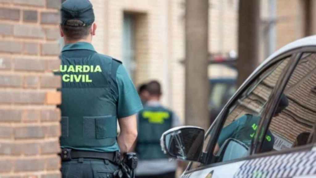 Un Guardia Civil durante una operación.
