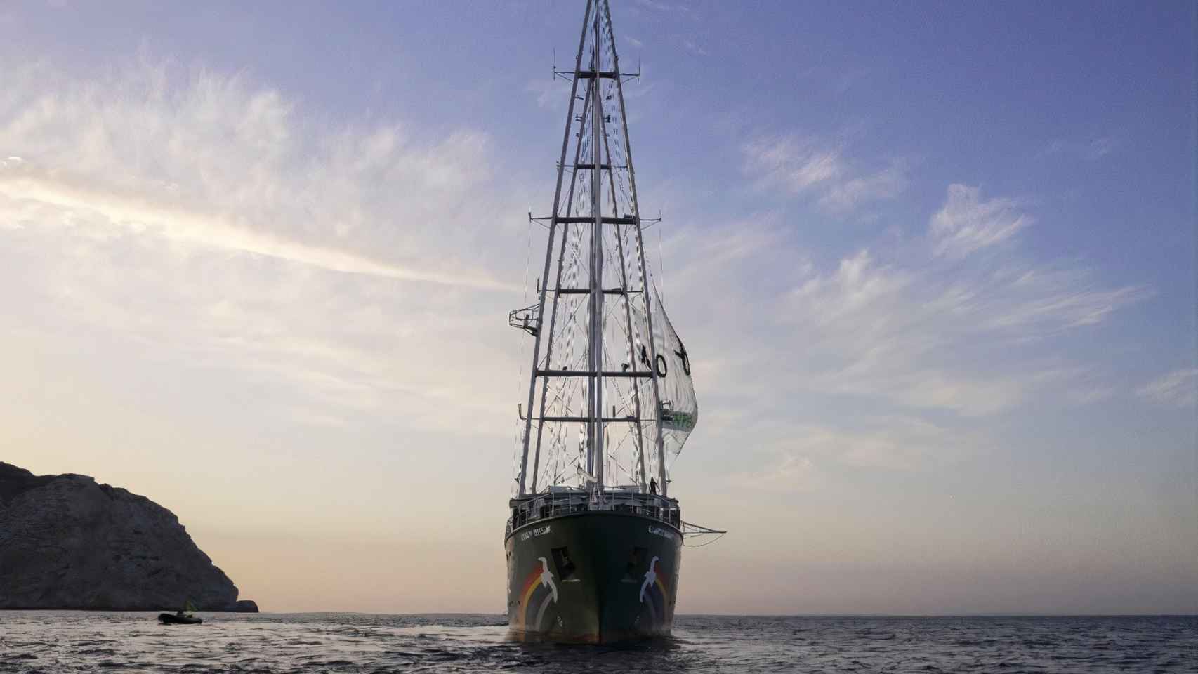 Un barco de la flota de Greenpeace.