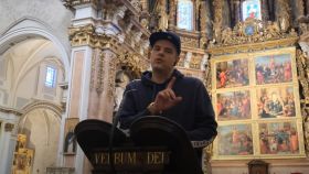 Frame del videoclip no autorizado que ha grabado El Bola en la Catedral de Valencia.