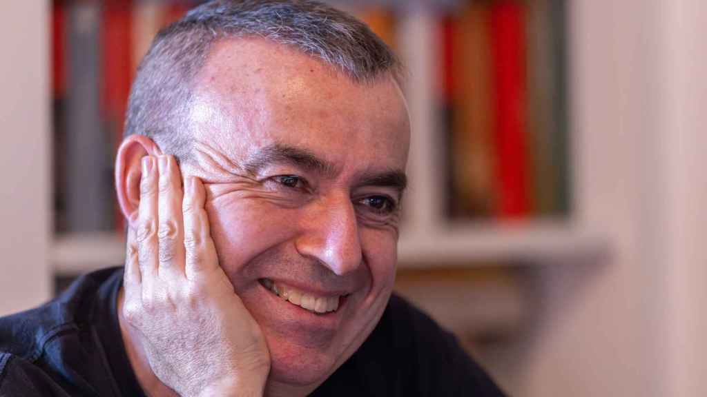 Primer plano de Lorenzo Silva, al término de la entrevista con EL ESPAÑOL | Porfolio.