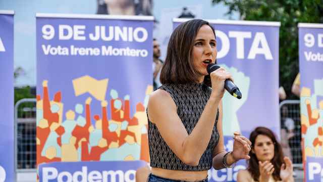 La secretaria general de Podemos, Ione Belarra, este viernes durante el acto de cierre de campaña de Podemos para las elecciones europeas.