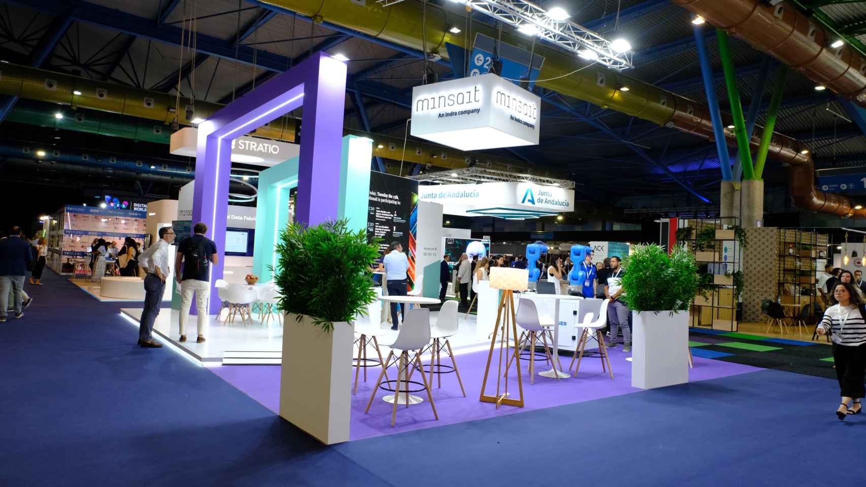 Stand de Minsait, juna compañía de Indra, en DES 2023.