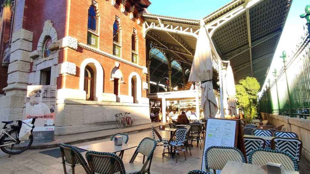 Terraza de Casa Orxata en el Mercado de Colón de Valencia. EE