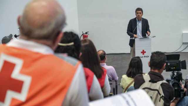 El president de la Generalitat, Carlos Mazón, asiste al acto conmemorativo del Día Mundial de la Cruz Roja y de la Media Luna Roja.