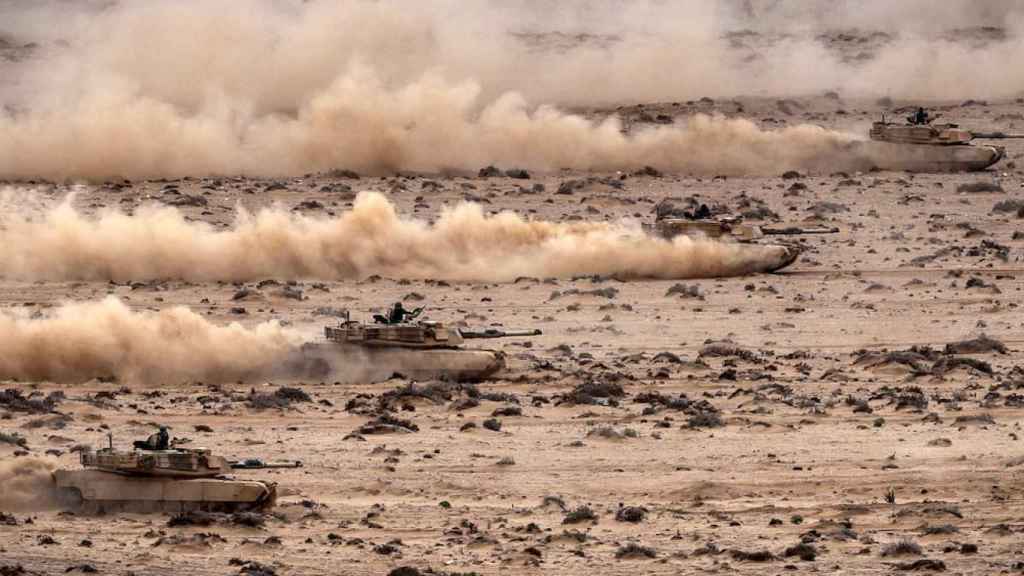 Tanques marroquíes M1A1 SA Abrams durante el ejercicio final de las maniobras African Lion 2024.
