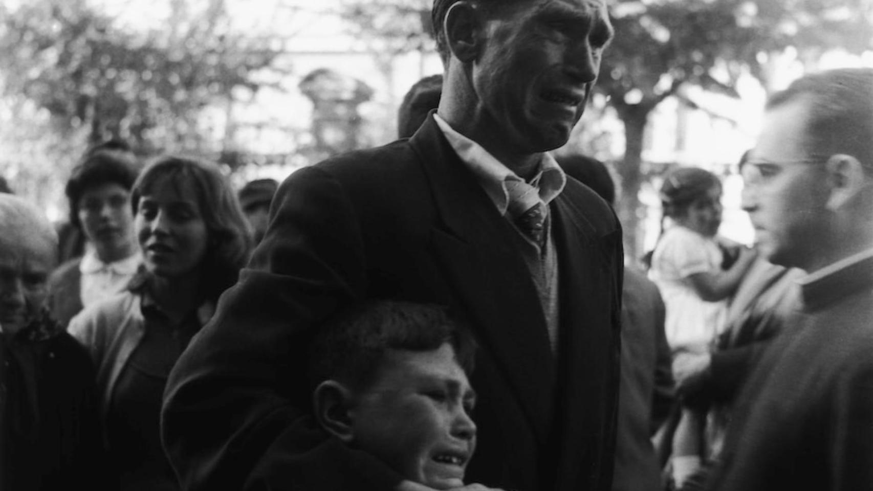 Fallece Juan Jesús Calo en Fisterra (A Coruña), el niño de la icónica fotografía de la emigración