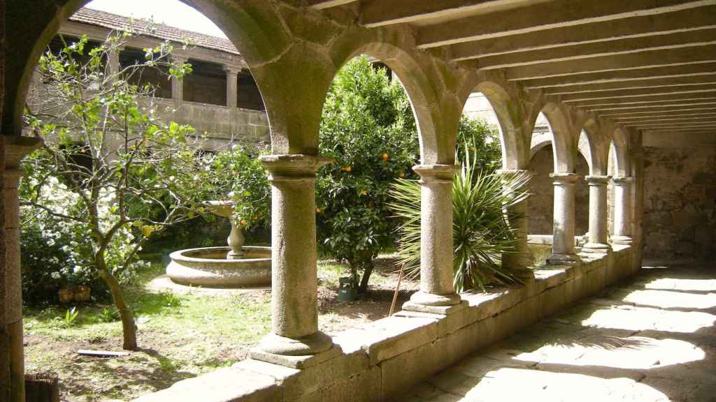 Claustro del Monasterio de San Pedro de Tenorio.