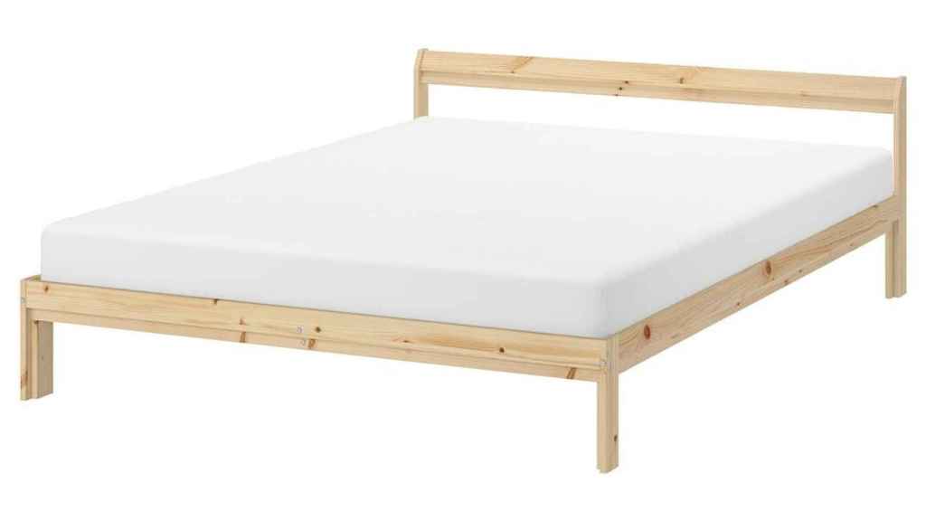 Cama de madera NEIDEN.