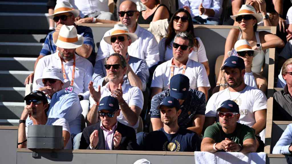 El 'box' de Carlos Alcaraz durante el Roland Garros 2024