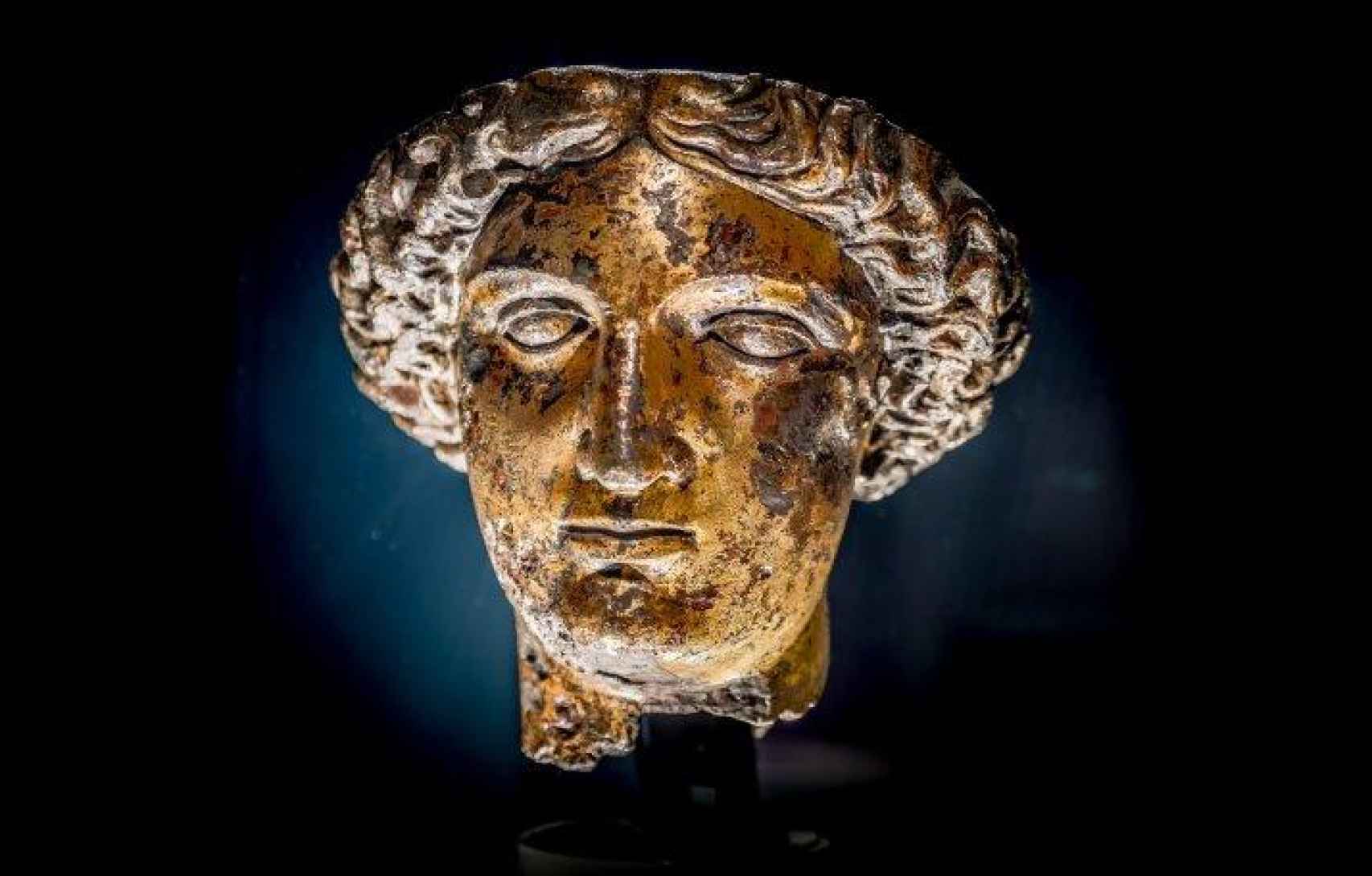 Cabeza de bronce de la diosa Sulis-Minerva hallada en Bath.