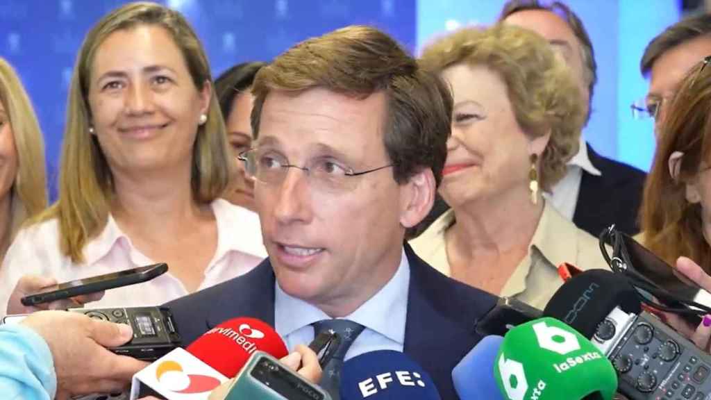 Almeida llama puto perdedor a Pedro Sánchez tras el guantazo en las elecciones europeas