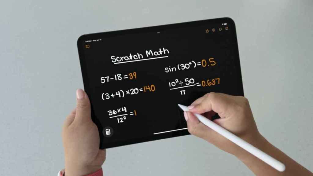 El Apple Pencil con la app de notas matemáticas del iPad.