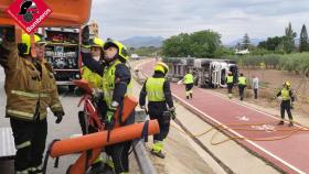 Fallece el conductor de un turismo tras chocar contra un camión en la CV-84 a la altura de Novelda