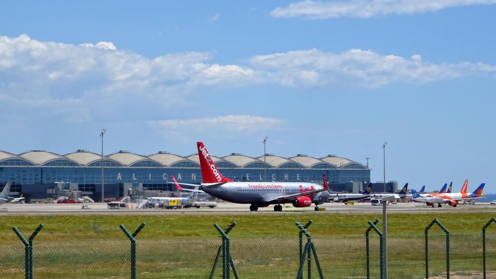 La aerolínea 'easyJet' anuncia una nueva ruta entre Alicante y Nápoles para el próximo invierno