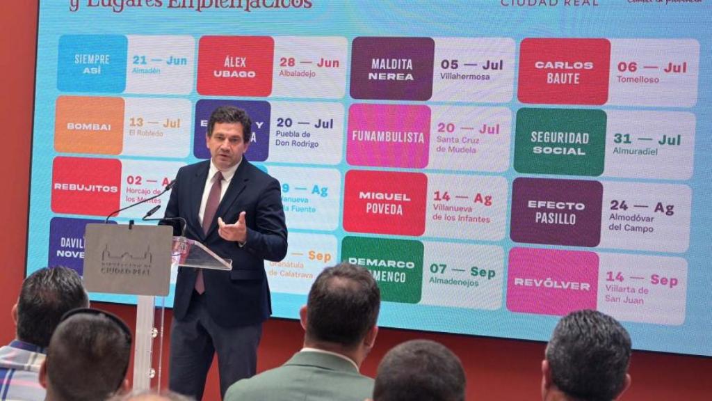 Miguel Ángel Valverde durante la presentación.