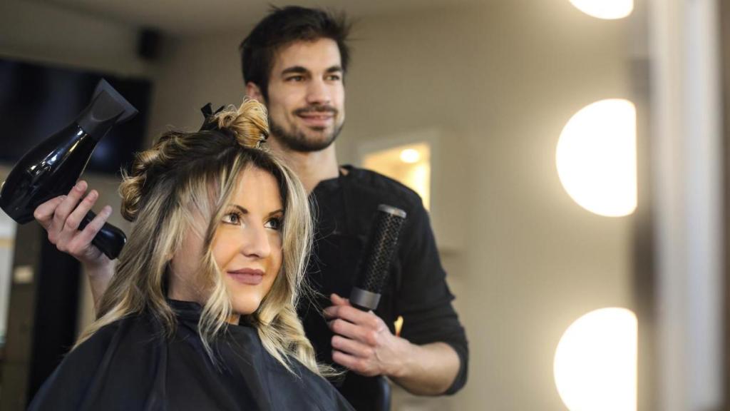 Mujer en la peluquería.