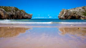 Esta es la playa más grande de Asturias: un espectacular arenal de 3 km ideal para pasear
