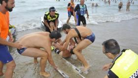 Simulacro de rescate acuático en la playa de Puerto de Sagunto.