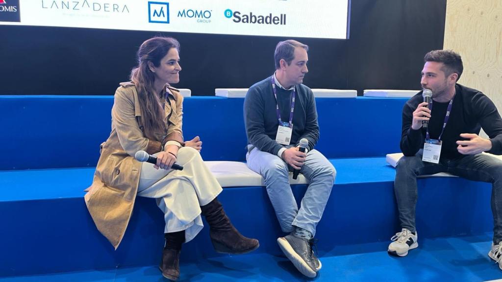 María Machado, de Loomis, y Darío Olivares, gerente de Lanzadera Corporate, en un encuentro con emprendedores en la aceleradora valenciana.