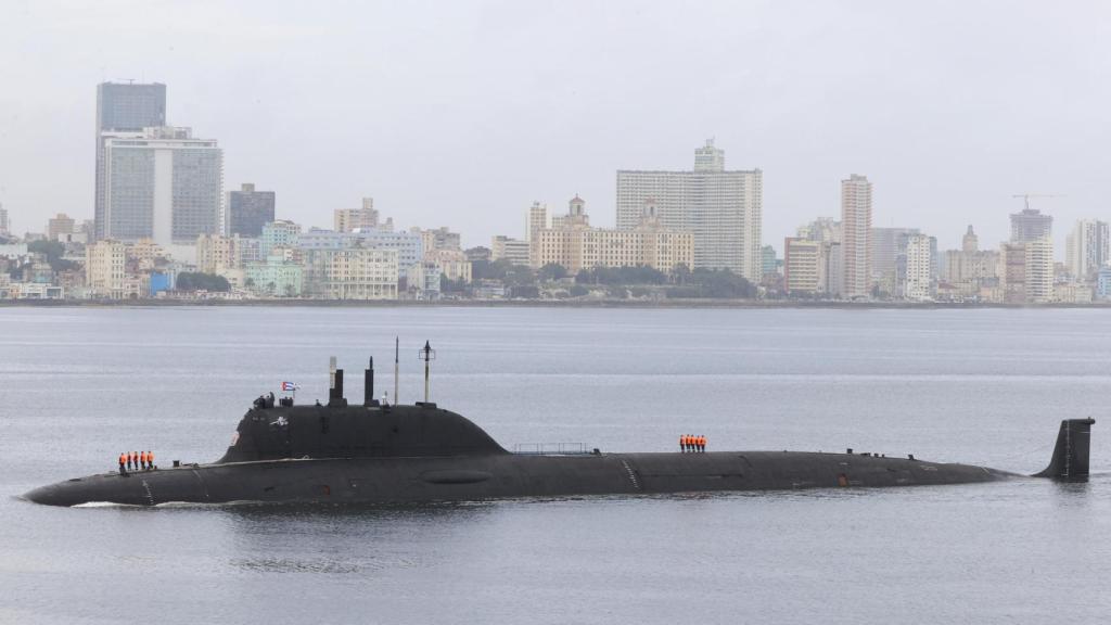 El submarino nuclear Kazan en La Habana.