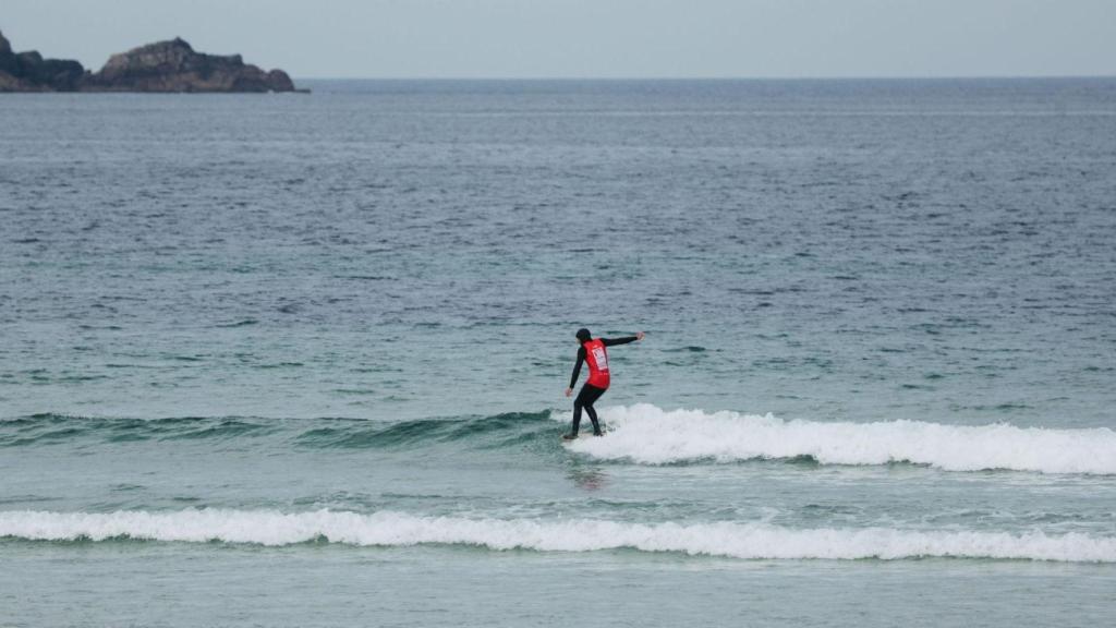 El Gadis Longboard Festival arranca en Ferrol con más de 60 deportistas internacionales