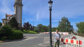 El portavoz del PP vigués, Miguel Martín, en el paseo de A Guía.