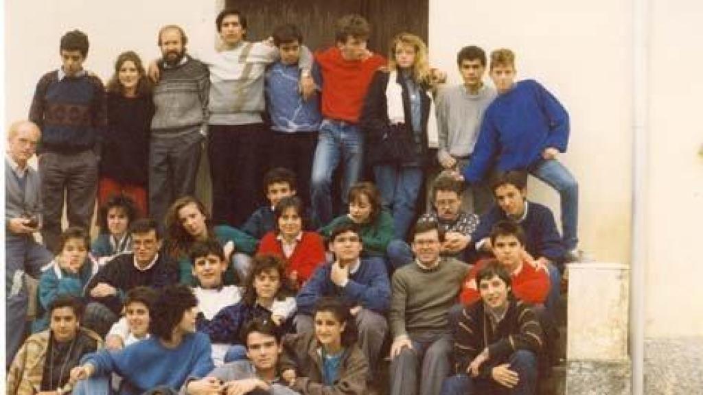 Barrabés (en el centro, con jersey blanco) con sus compañeros del Seminario de Barbastro, donde estudió el Bachiller.