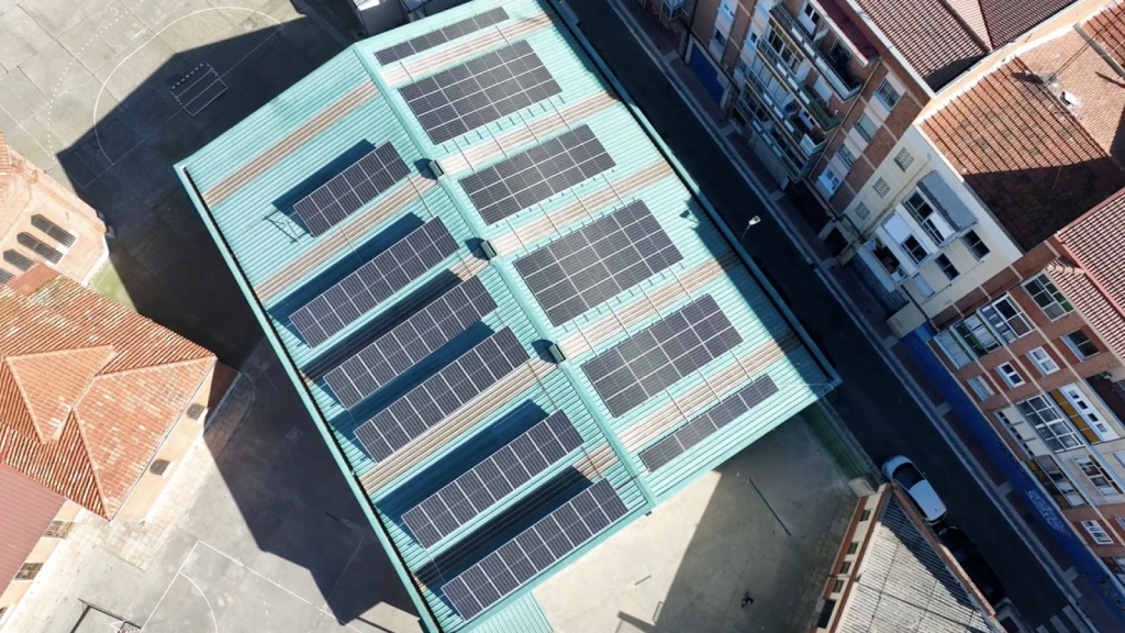 Imagen de las primeras comunidades solares que Iberdrola ha conectado en la capital vallisoletana
