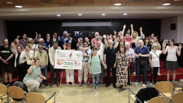 La ONCE presenta su cupón especial dedicado a las personas con sordoceguera. / Foto: Javier Longobardo.