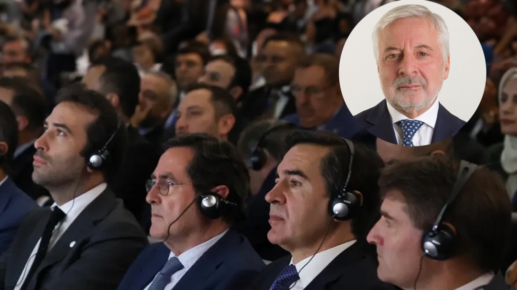 De izda. a dcha. Recep Tayyip Erdogan, Pedro Sánchez, Carlos Cuerpo, Antonio Garamendi, Carlos Torres y Manuel de la Rocha. En el círculo superior, Pepe Blanco.