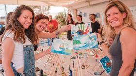 La Tita Rivera O Portiño de A Coruña inaugura el verano con música, pintura, vino o paddle surf