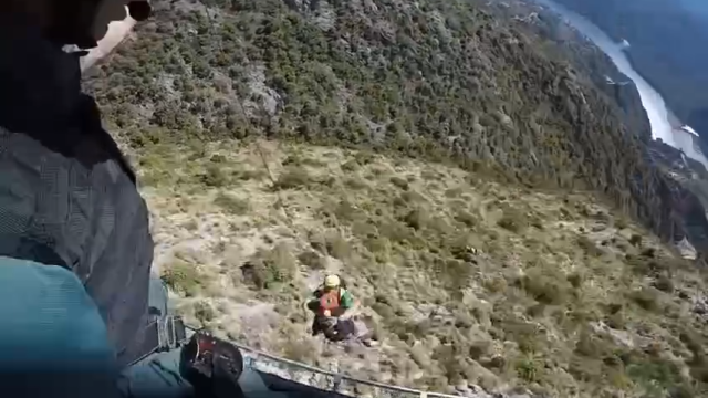 Rescatado un joven senderista perdido en un barranco de difícil acceso en la zona de Istán (Málaga)