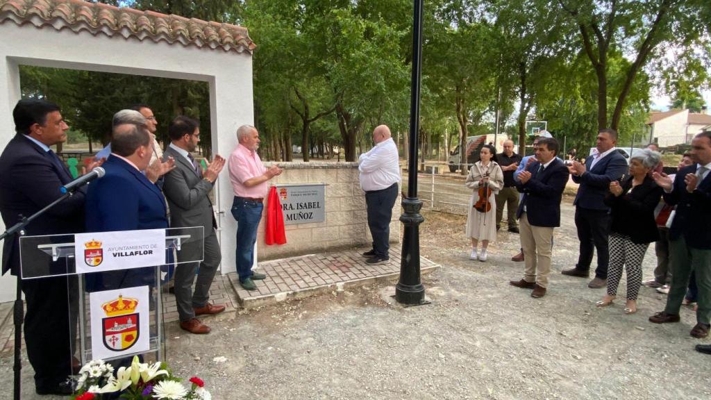 Homenaje a Isabel Muñoz en Villaflo