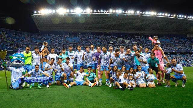 Los jugadores del Málaga celebran la victoria contra el Nàstic de Tarragona